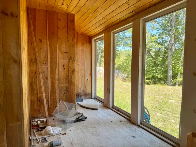 $290,000 | 14-16 Meetinghouse Hill Road, South Sutton, NH 03273