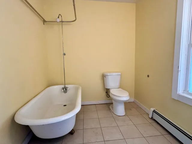 $290,000 | 14-16 Meetinghouse Hill Road, South Sutton, NH 03273