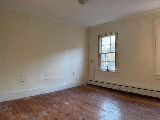 $290,000 | 14-16 Meetinghouse Hill Road, South Sutton, NH 03273