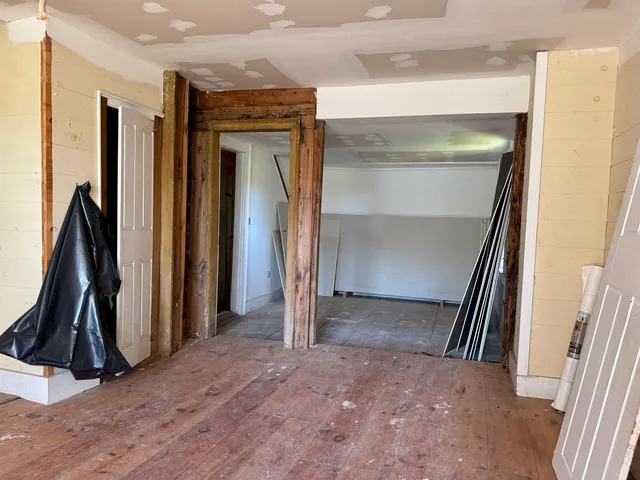 $290,000 | 14-16 Meetinghouse Hill Road, South Sutton, NH 03273