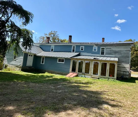 $290,000 | 14-16 Meetinghouse Hill Road, South Sutton, NH 03273
