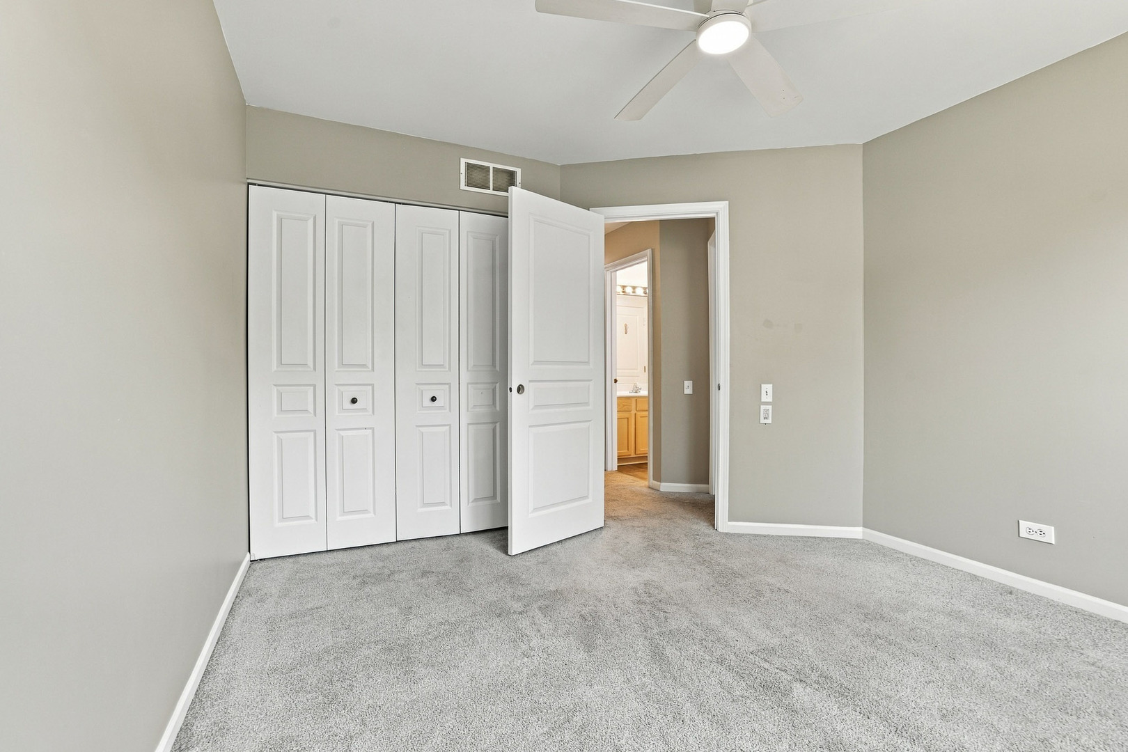 1535 Spaulding Road, Unit 1535 Bartlett, IL 60103 - Photo 16 of 22 Gallery Image 16