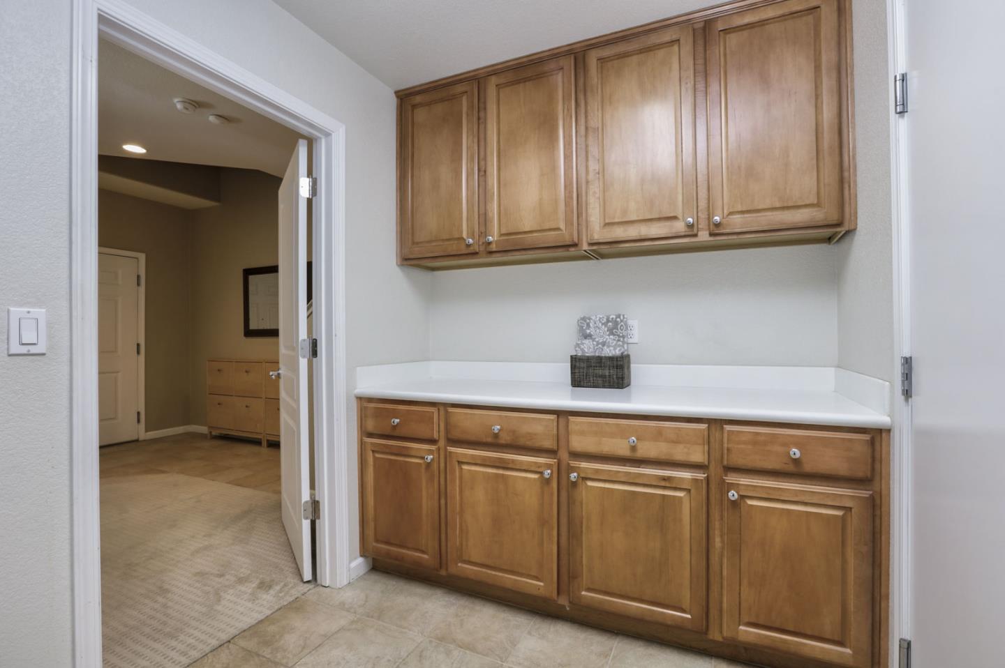 907 Rancho Place San Jose, CA 95126 - Photo 44 of 50 a view of cabinets and window