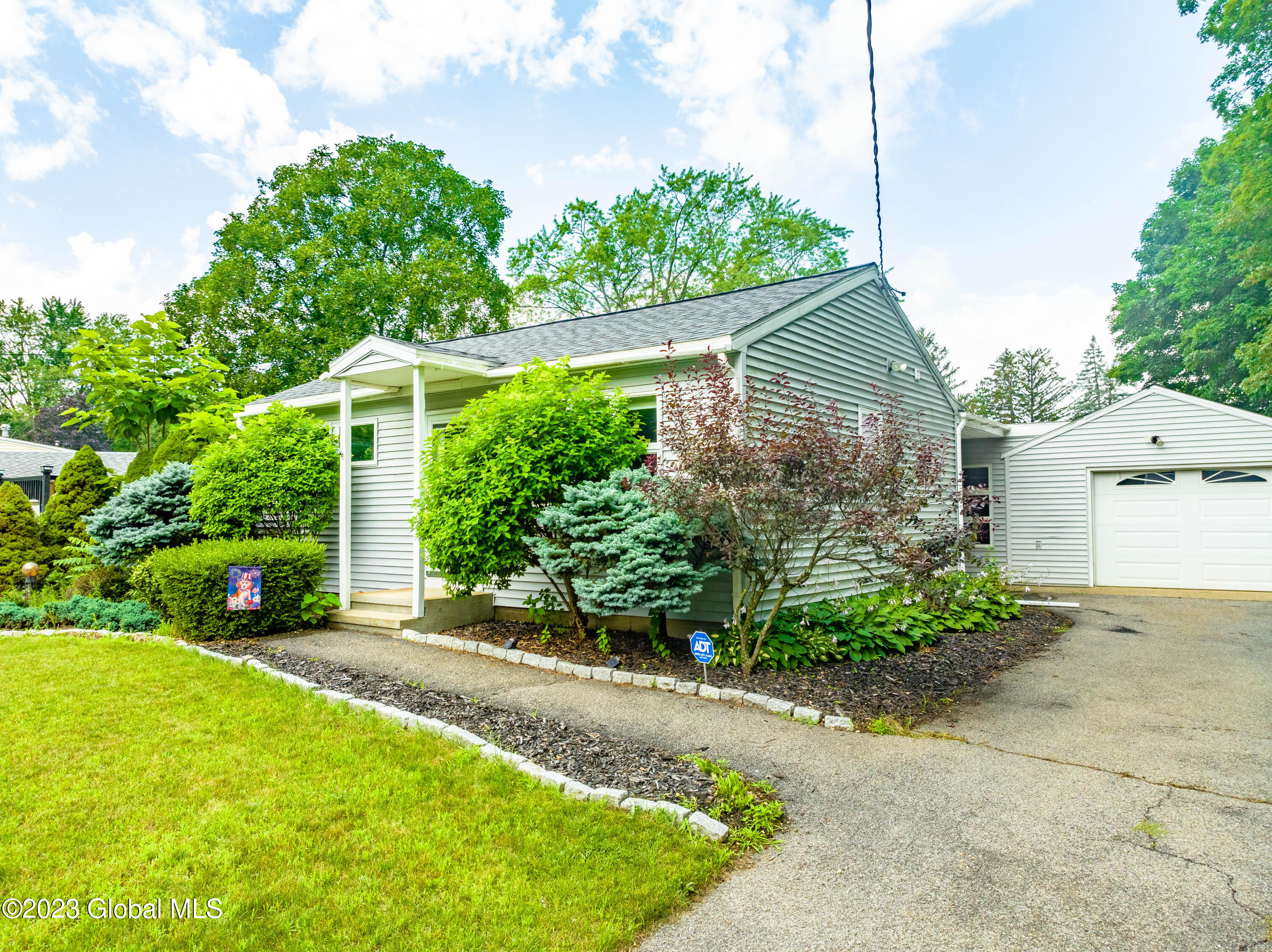 2 Geraldine Place Colonie, NY 12309 - Photo 31 of 38 DJI_0661-HDR