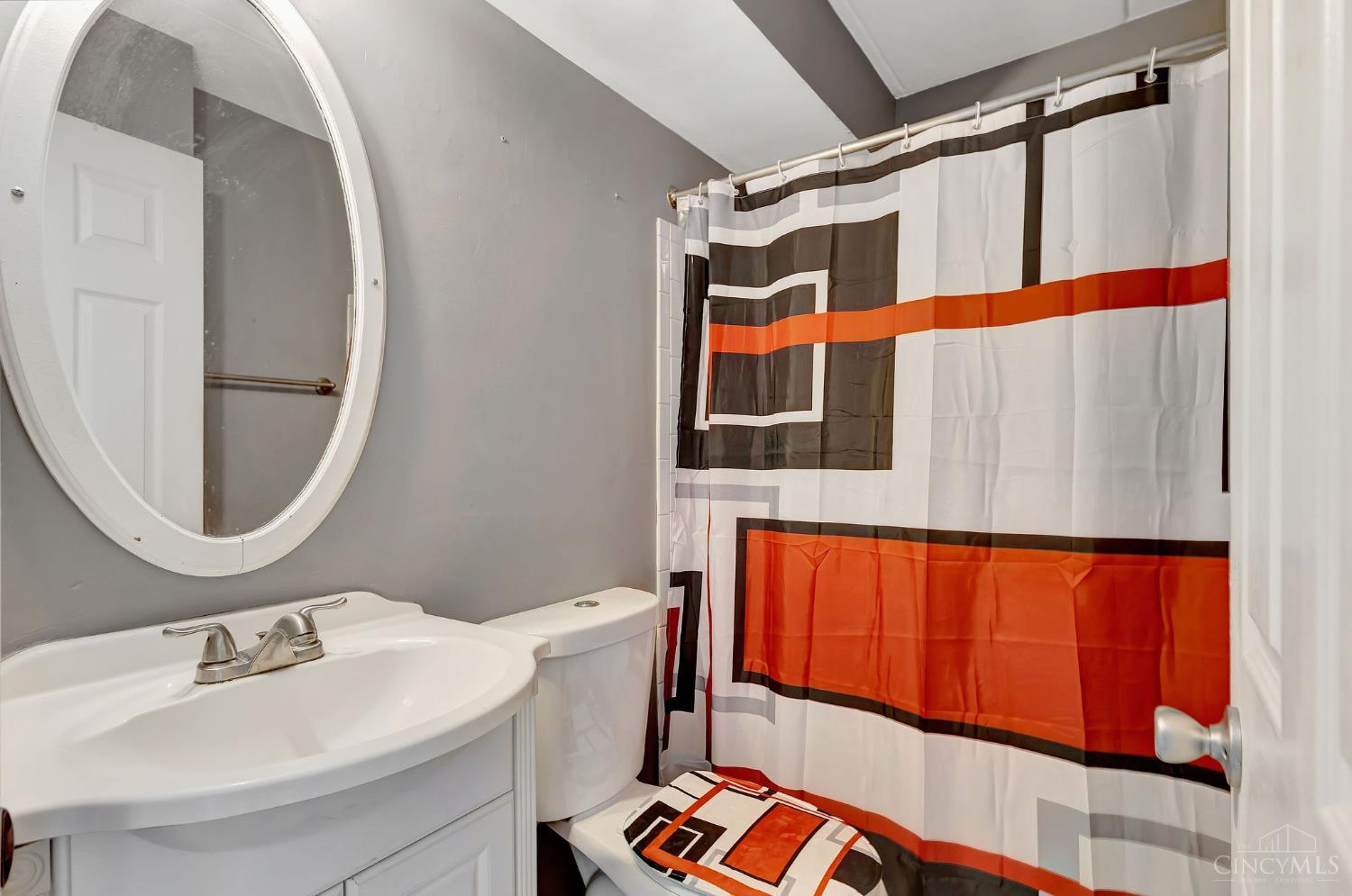 2691 Lehman Road, Unit 16 Cincinnati, OH 45204 - Photo 24 of 39 Gallery Image 24