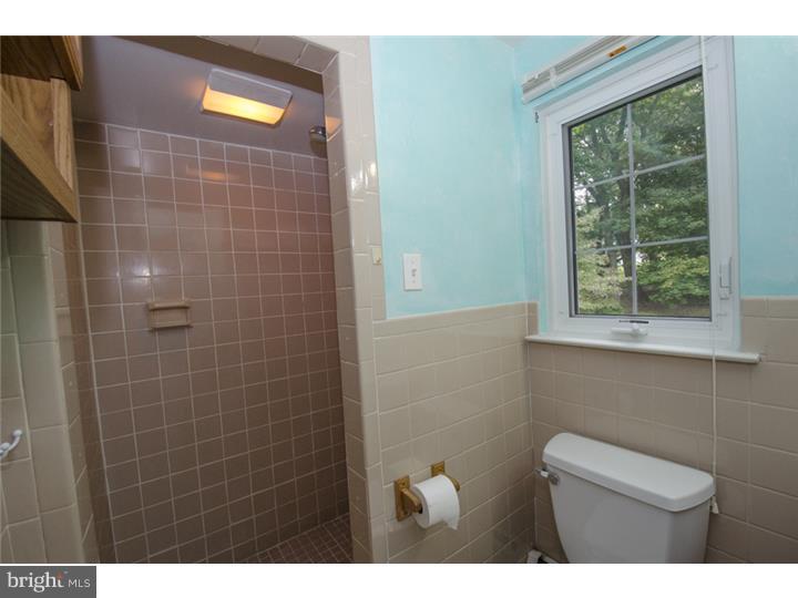 804 Harvey Road Wallingford, PA 19086 - Photo 11 of 24 Master Bathroom