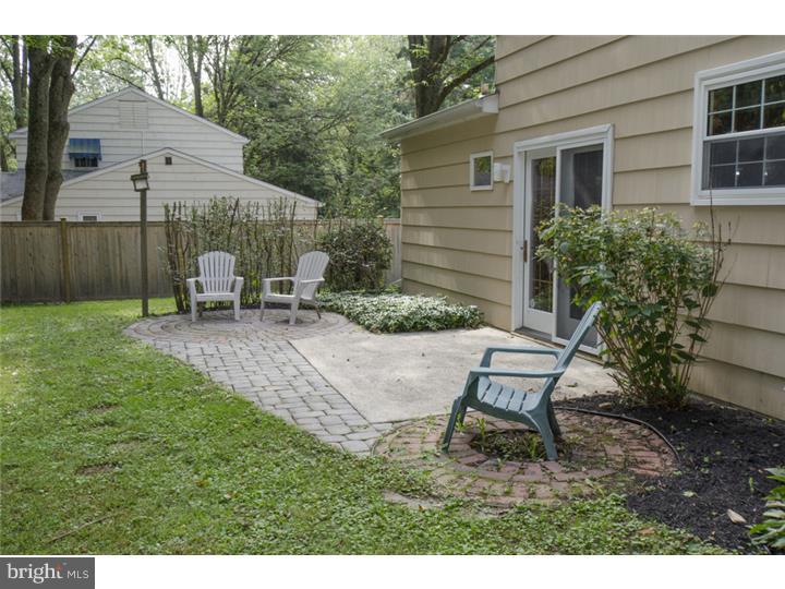 804 Harvey Road Wallingford, PA 19086 - Photo 17 of 24 Back Yard