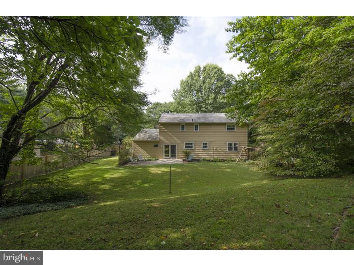 804 Harvey Road Wallingford, PA 19086 - Photo 18 of 24 Back Yard