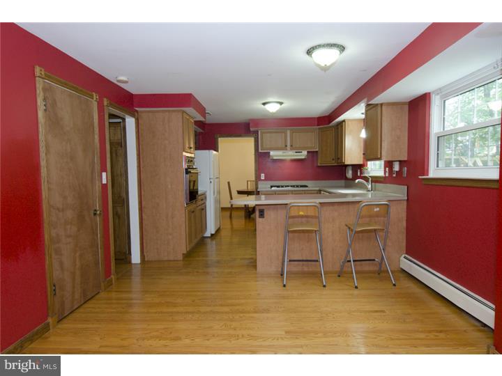 804 Harvey Road Wallingford, PA 19086 - Photo 6 of 24 Kitchen