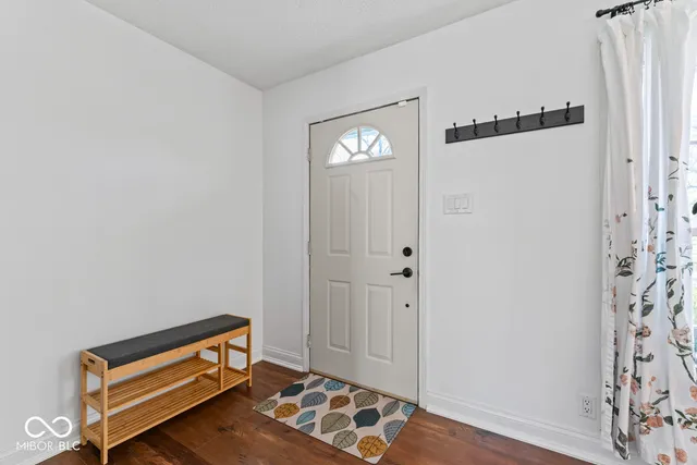 $315,000 | 8820 Deer Run Court, Indianapolis, IN 46256