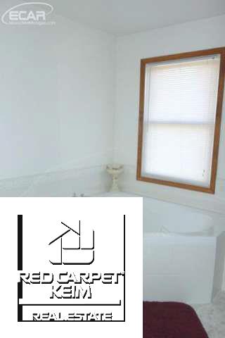 5163 Millis Road North Branch, MI 48461 - Photo 12 of 16 20453264-11.JPG