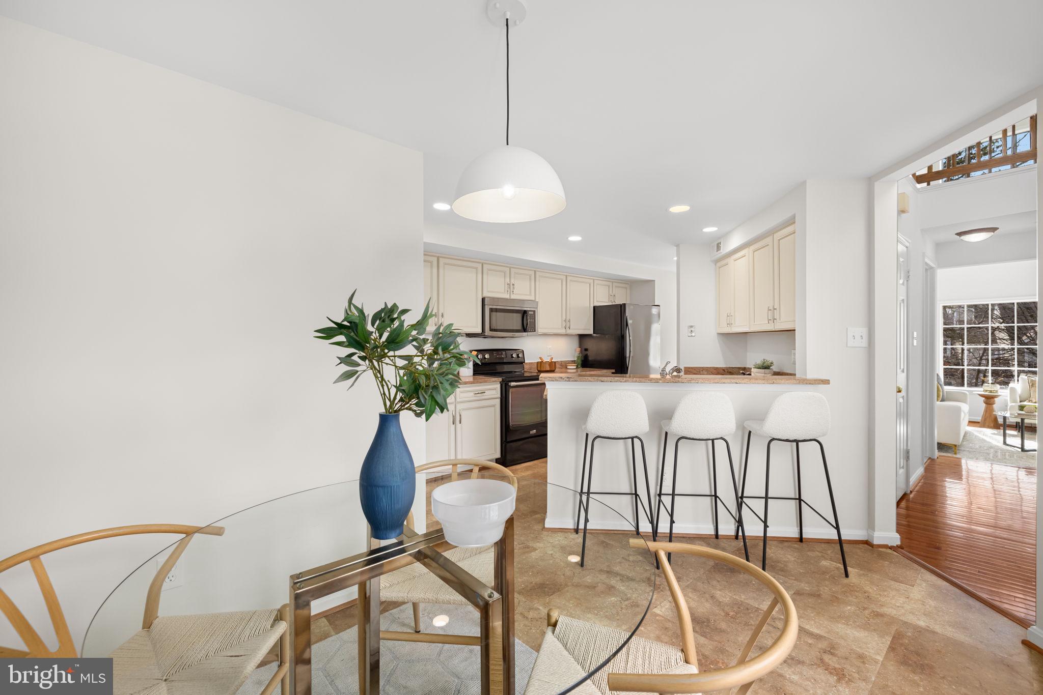 1509 Deer Point Way Reston, VA 20194 - Photo 9 of 50