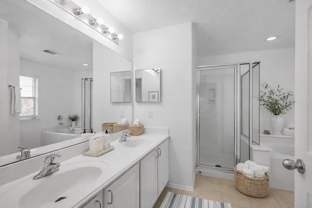 $198,000 | 2911 Hackamore Hollow Lane, Houston, TX 77014