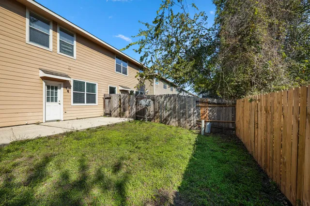 $198,000 | 2911 Hackamore Hollow Lane, Houston, TX 77014