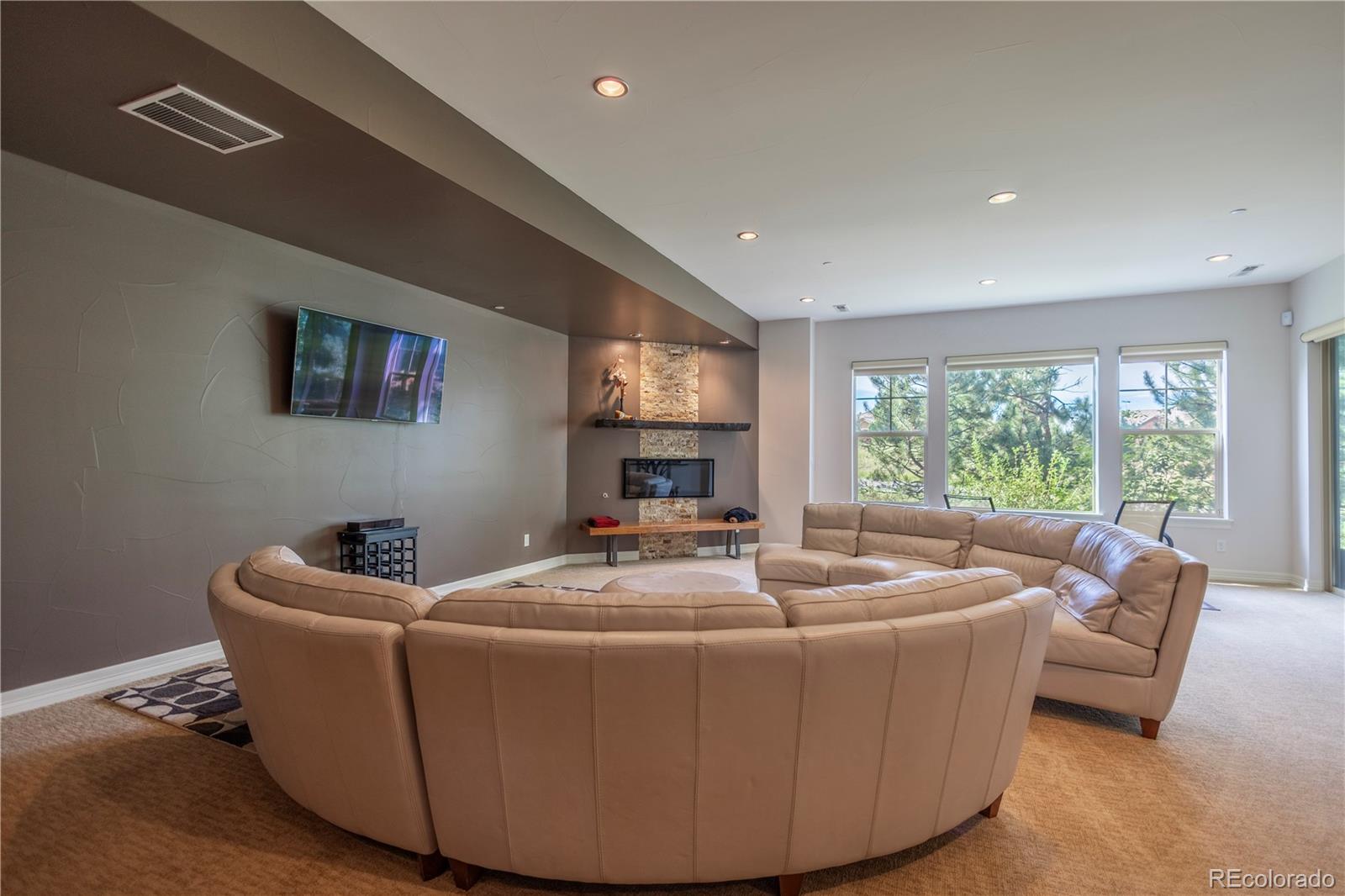 4340 Chateau Ridge Road Castle Rock, CO 80108 - Photo 29 of 40