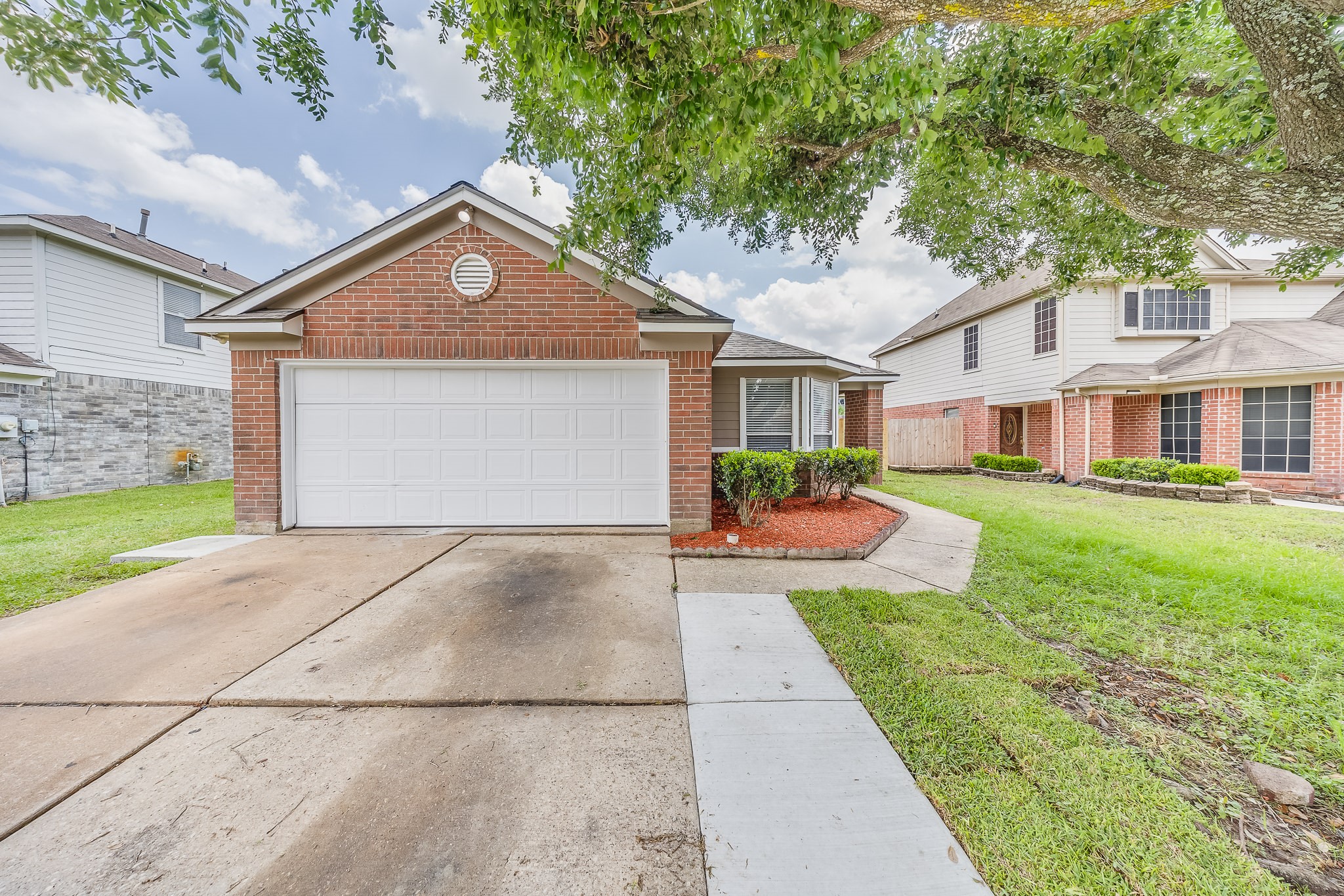 1114 Joshua Tree Lane Houston, TX 77073 - Photo 2 of 21
