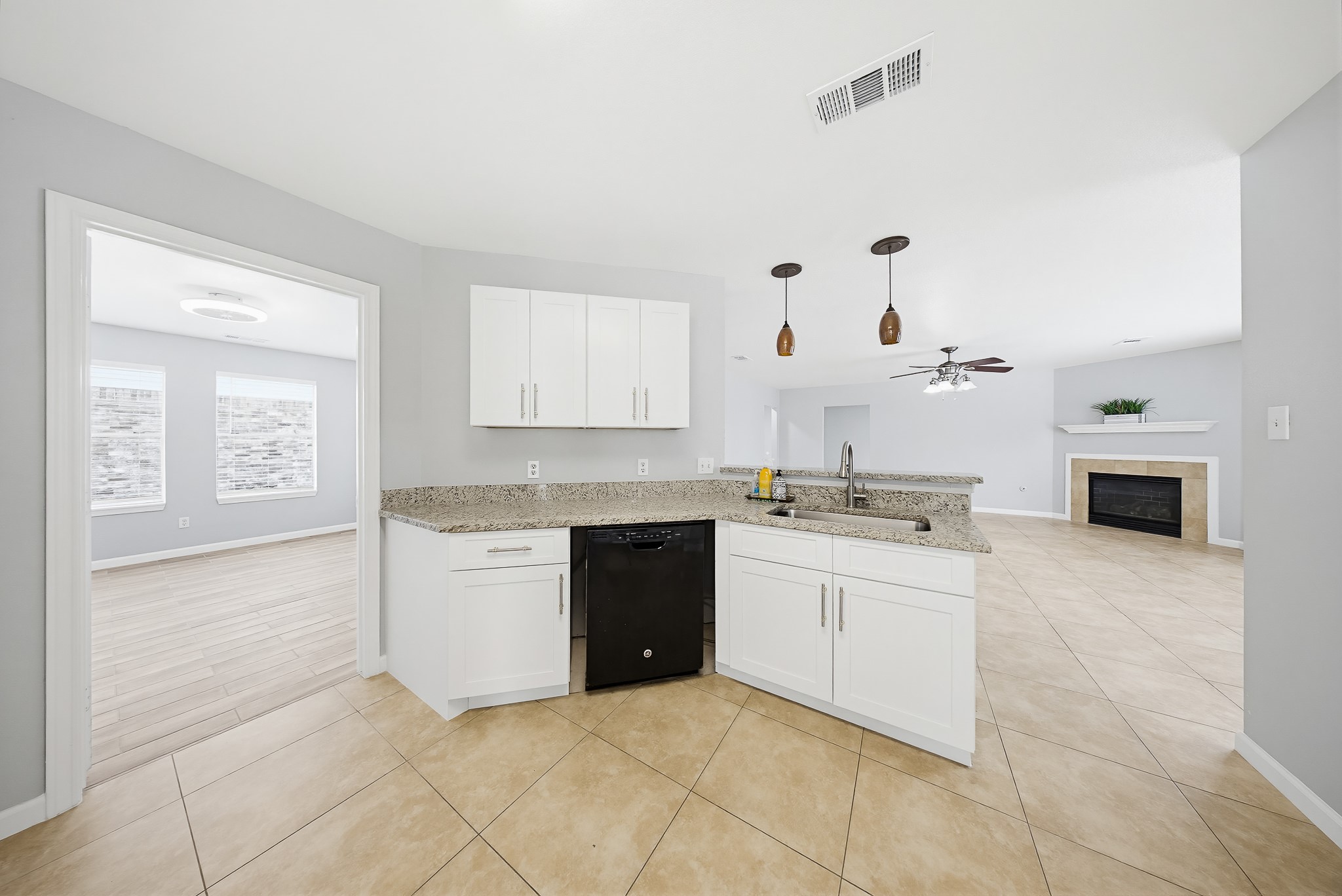 1114 Joshua Tree Lane Houston, TX 77073 - Photo 7 of 21