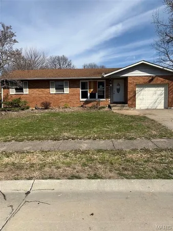 $60,000 | 2905 Yale Drive, Granite City, IL 62040