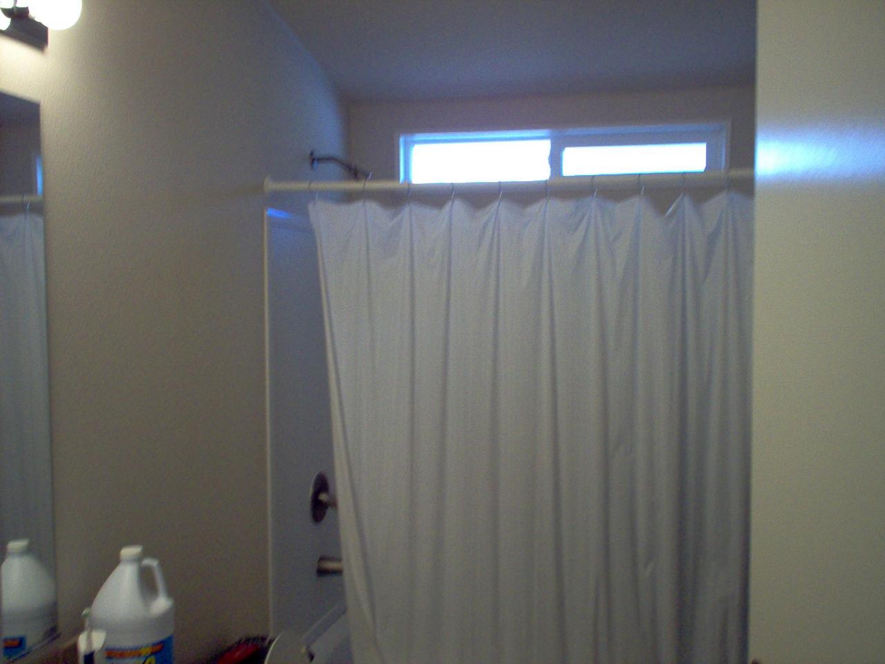 9314 Placer Road Redding, CA 96001 - Photo 14 of 14 Guest Bath