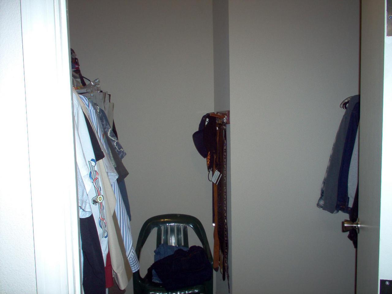 9314 Placer Road Redding, CA 96001 - Photo 10 of 14 Walk-in Closet