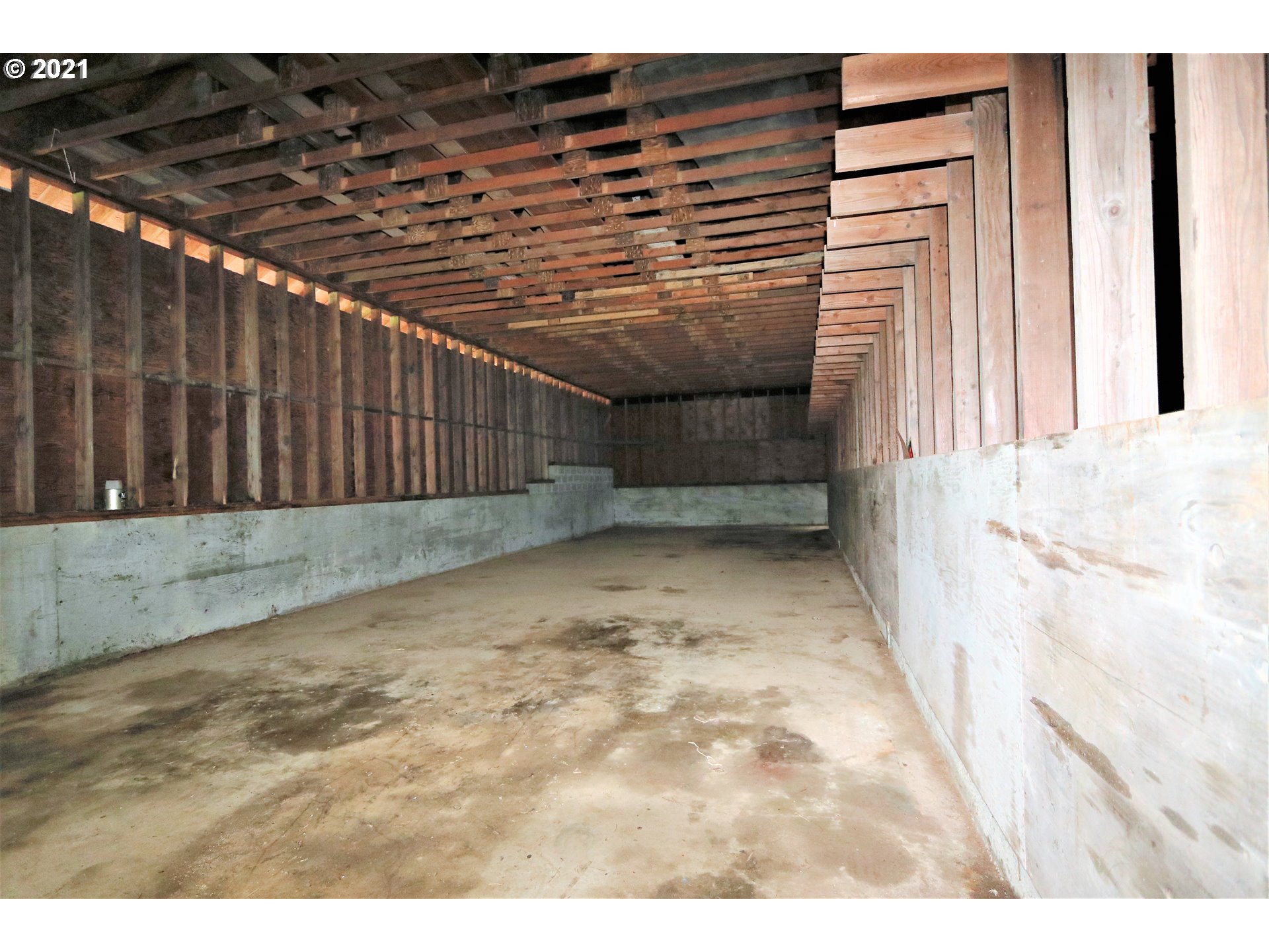71925 Lentz Road Rainier, OR 97048 - Photo 10 of 29 Gallery Image 10