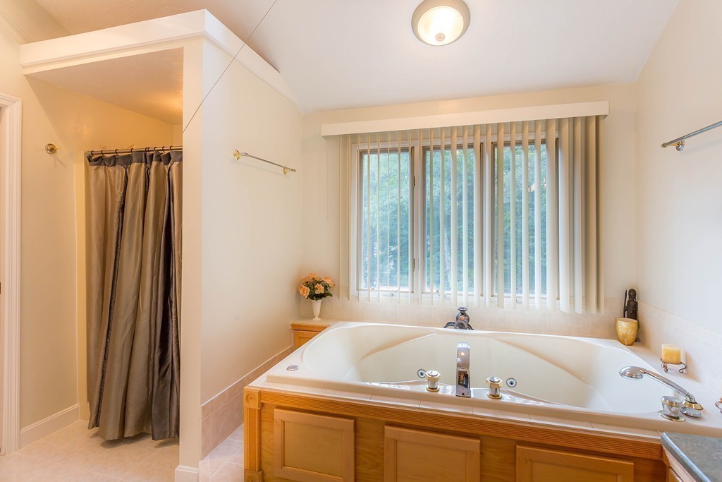 441 Locust Street Raynham, MA 02767 - Photo 13 of 28 Gallery Image 13