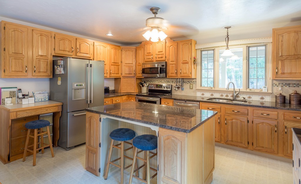 441 Locust Street Raynham, MA 02767 - Photo 4 of 28 Gallery Image 4