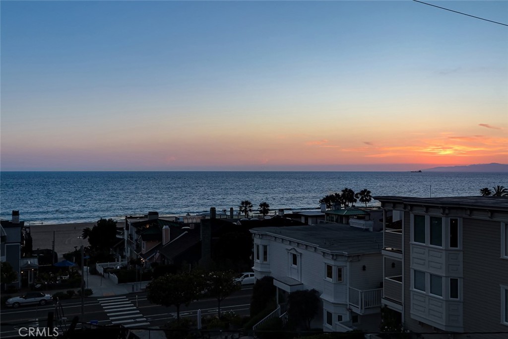 216 4th Street Manhattan Beach, CA 90266 - Photo 19 of 43