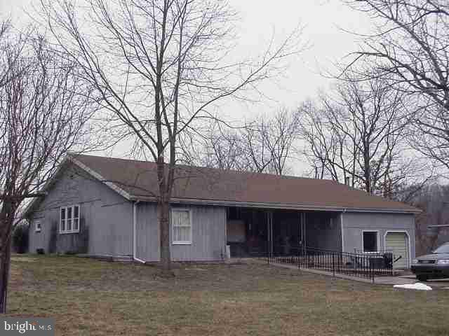 852 Carlson Road Hummelstown, PA 17036 - Photo 4 of 5 Gallery Image 4