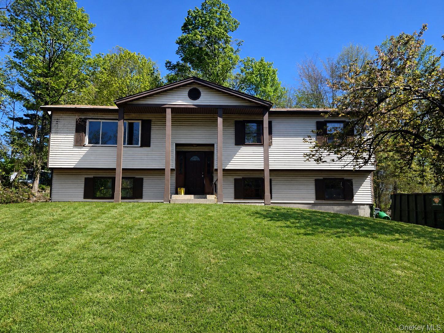 11 Innington Court Spring Valley, NY 10977 - Photo 3 of 3