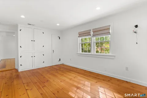$795,000 | 4 Topping Lane, Norwalk, CT 06854