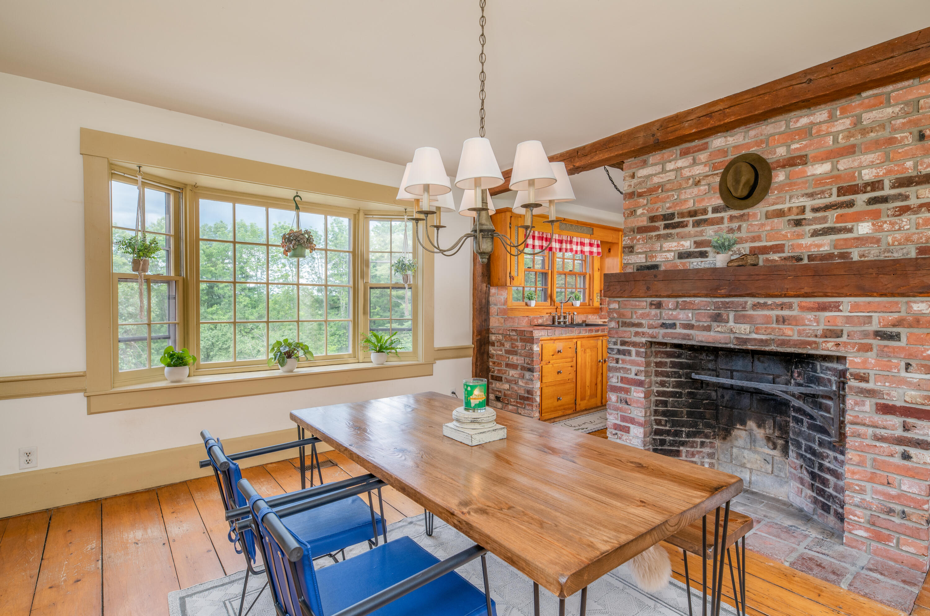 534 Ridge Road Windsor, ME 04363 - Photo 3 of 39 Interior8