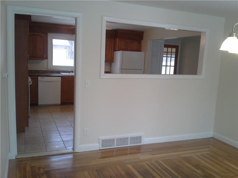 77 Inman Avenue Warwick, RI 02886 - Photo 13 of 15 Dining Room.