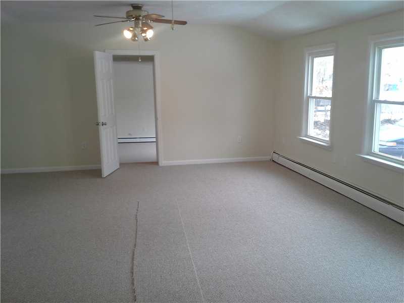 77 Inman Avenue Warwick, RI 02886 - Photo 8 of 15 Living Room.