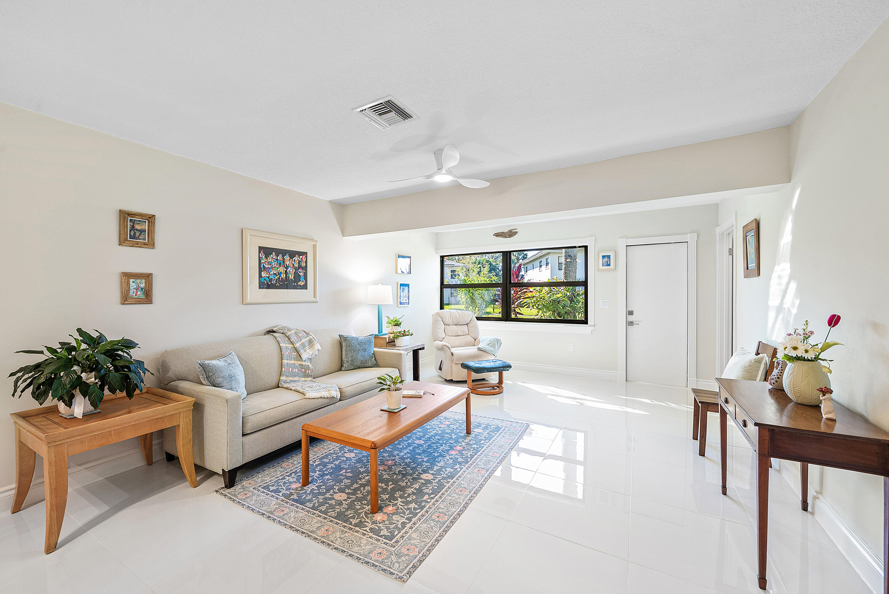 2016 Southwest 29th Court, Unit 5B1 Delray Beach, FL 33445 - Photo 18 of 43 Very Bright