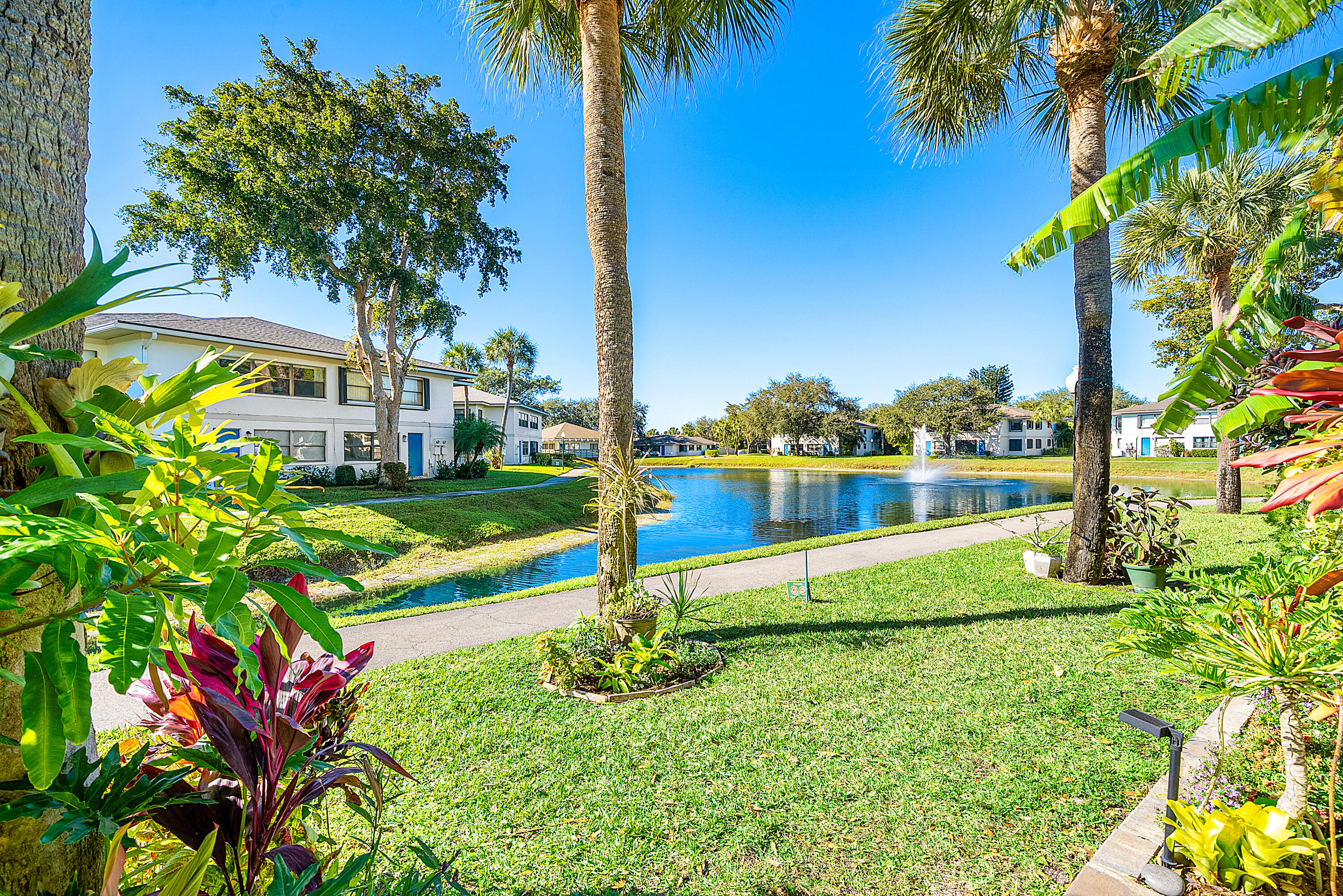 2016 Southwest 29th Court, Unit 5B1 Delray Beach, FL 33445 - Photo 29 of 43 View from Back