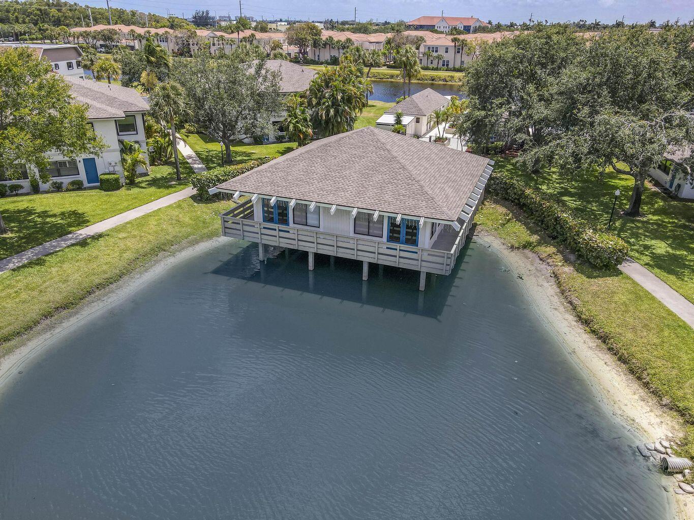 2016 Southwest 29th Court, Unit 5B1 Delray Beach, FL 33445 - Photo 41 of 43 Waterfront Clubhouse