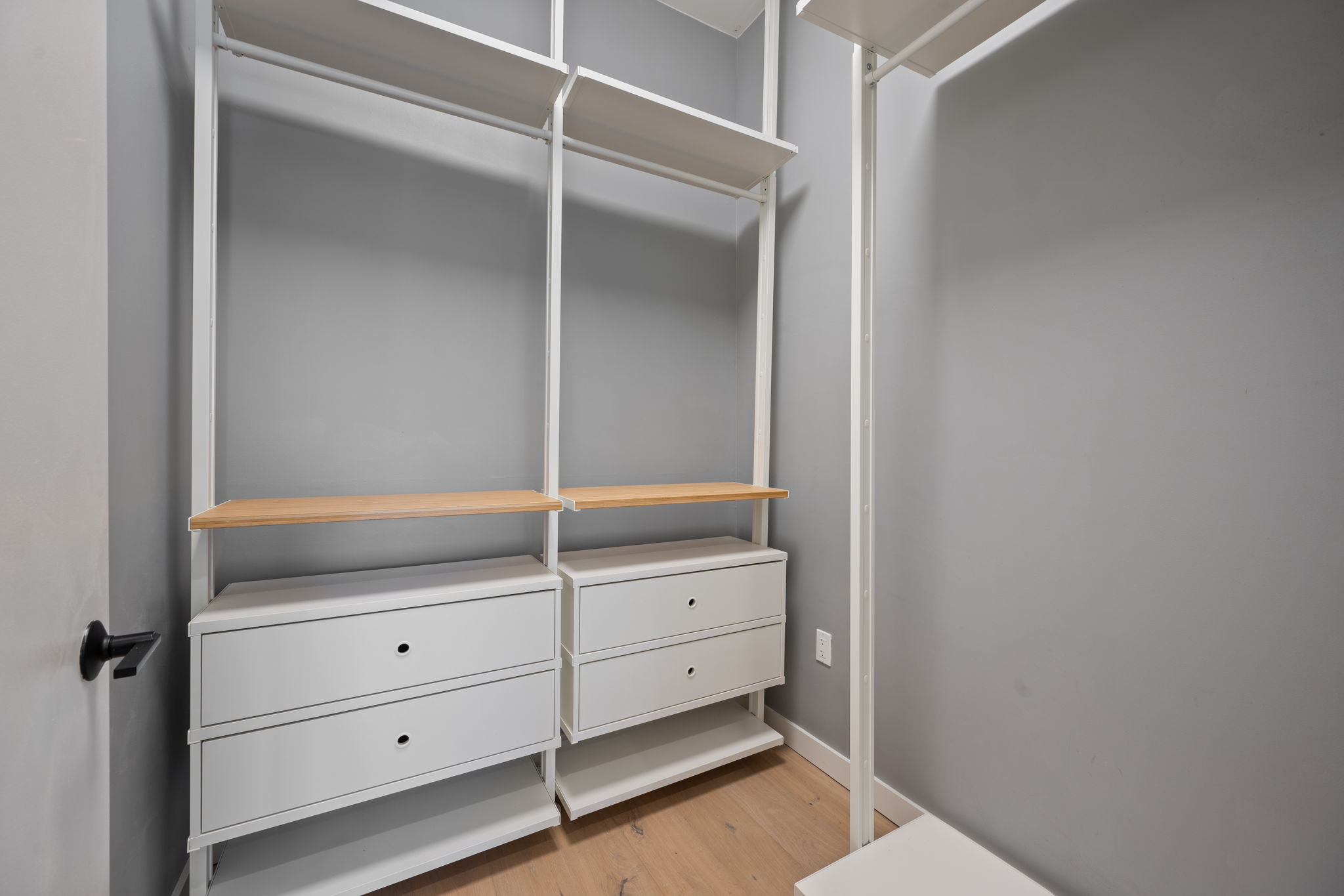 800 Embassy Drive, Unit 322 Austin, TX 78702 - Photo 18 of 31 a view of an empty walk in closet