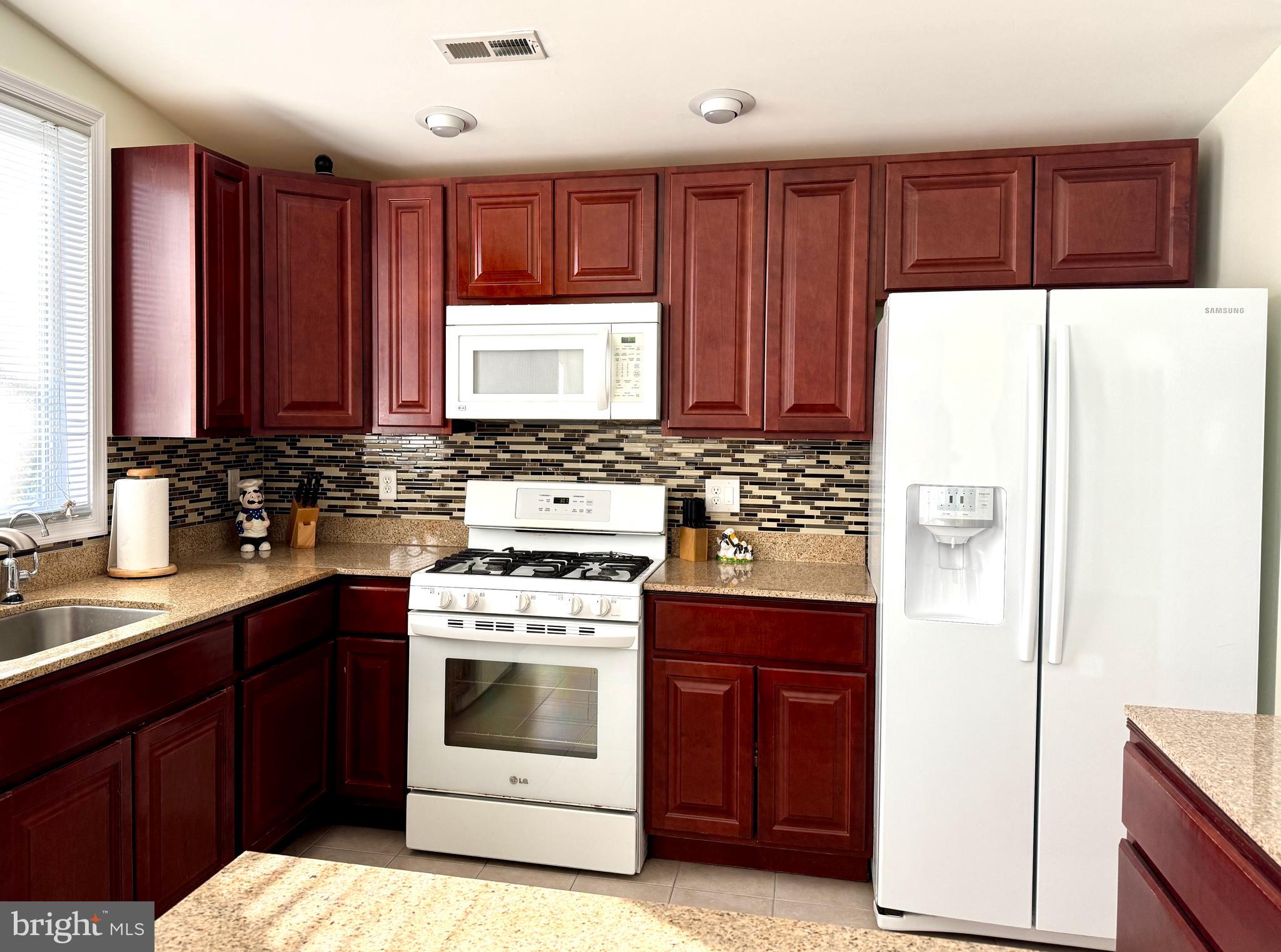 5931 Ridge View Drive Alexandria, VA 22310 - Photo 8 of 45 Gallery Image 8