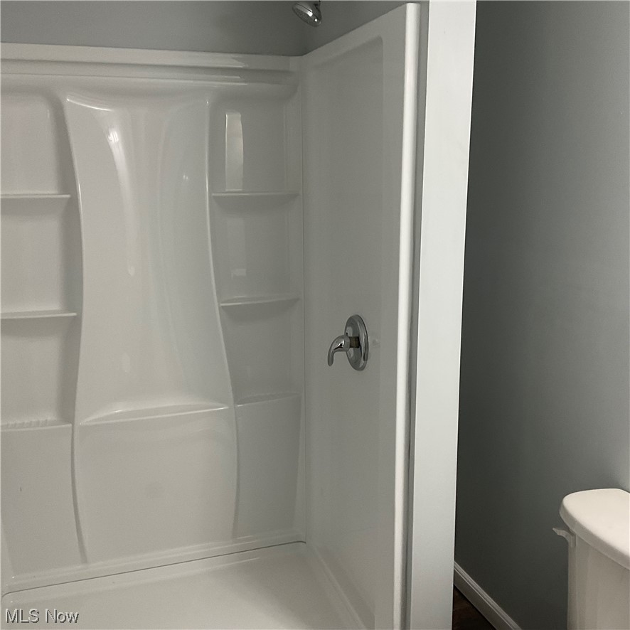1058 Yellowstone Road Cleveland Heights, OH 44121 - Photo 21 of 28 Bathroom with walk in shower and toilet
