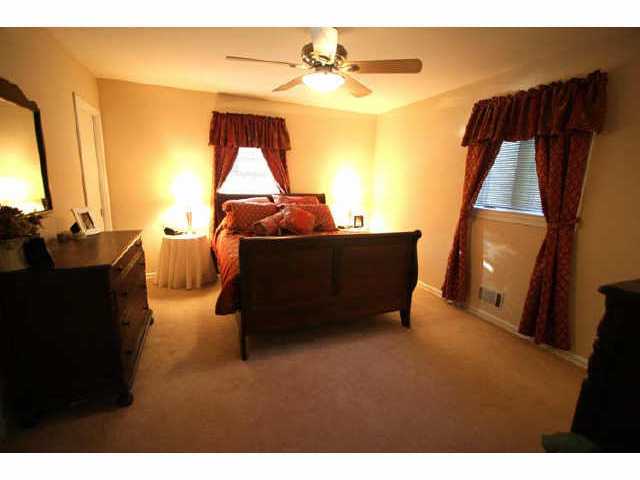 3061 North Star Road Columbus, OH 43221 - Photo 6 of 10