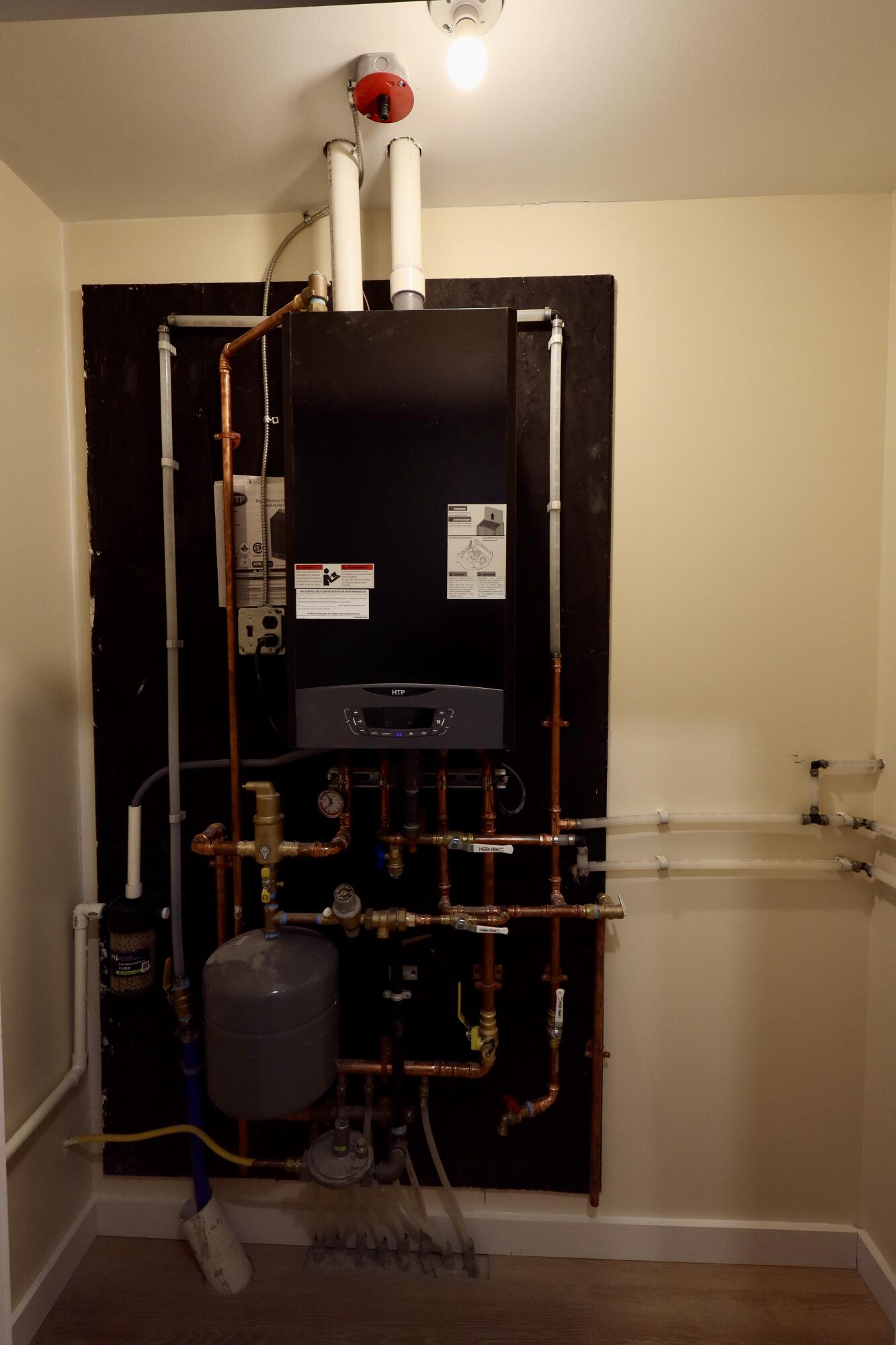 32 Lewis Street, Unit 1 Greenville, ME 04441 - Photo 11 of 22 IMG_1765