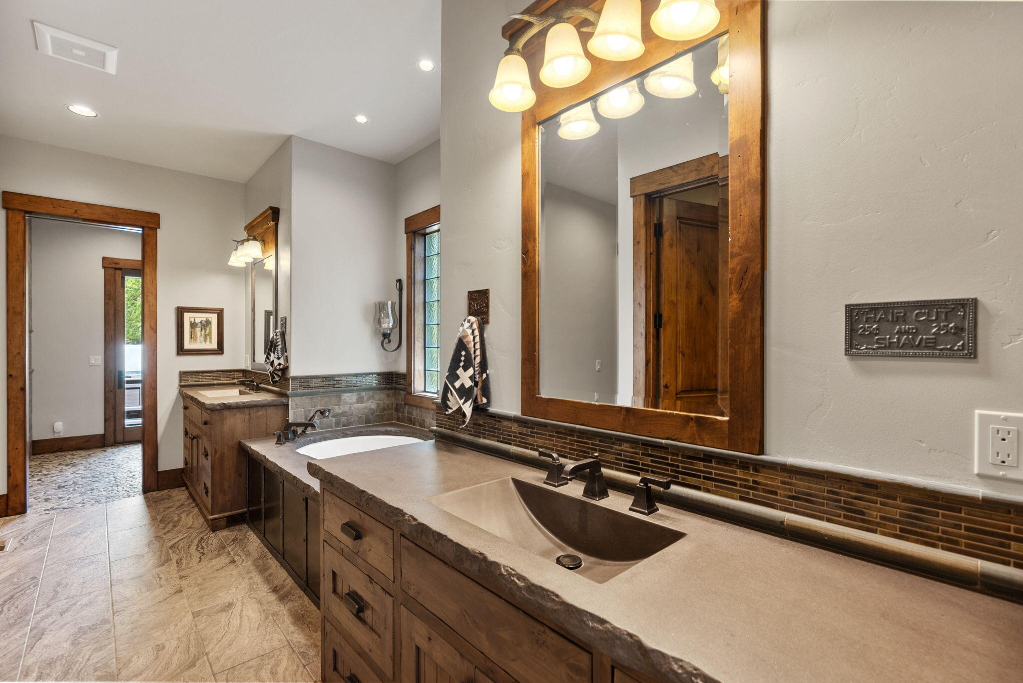 56545 Sunstone Loop, Unit 121 Bend, OR 97707 - Photo 29 of 148 115-web-or-mls-Riley Visuals-115