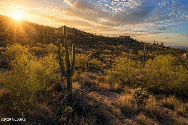 $280,000 | 12600 East Thunderbird Trail, Unit 8, Tucson, AZ 85749