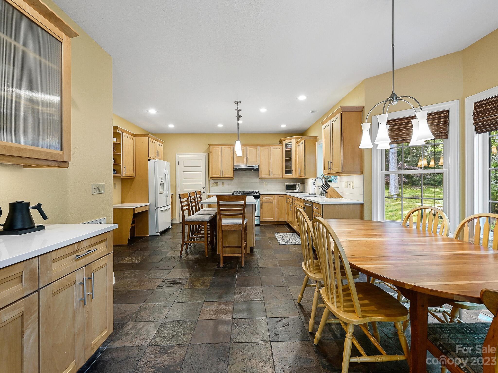 11 Landon Road Fairview, NC 28730 - Photo 15 of 41 Gallery Image 15