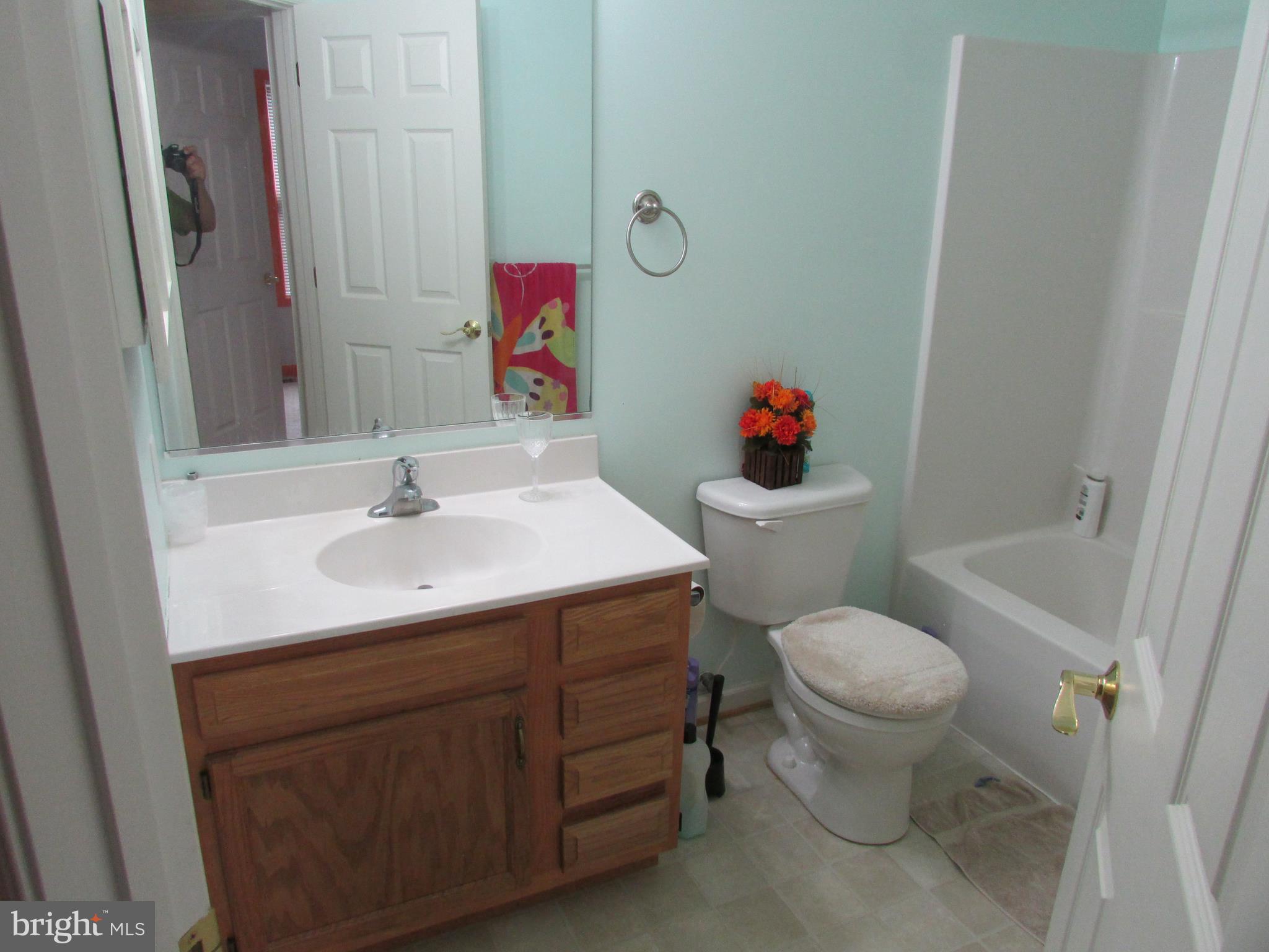 118 Lance Street Ranson, WV 25438 - Photo 20 of 22 Bath