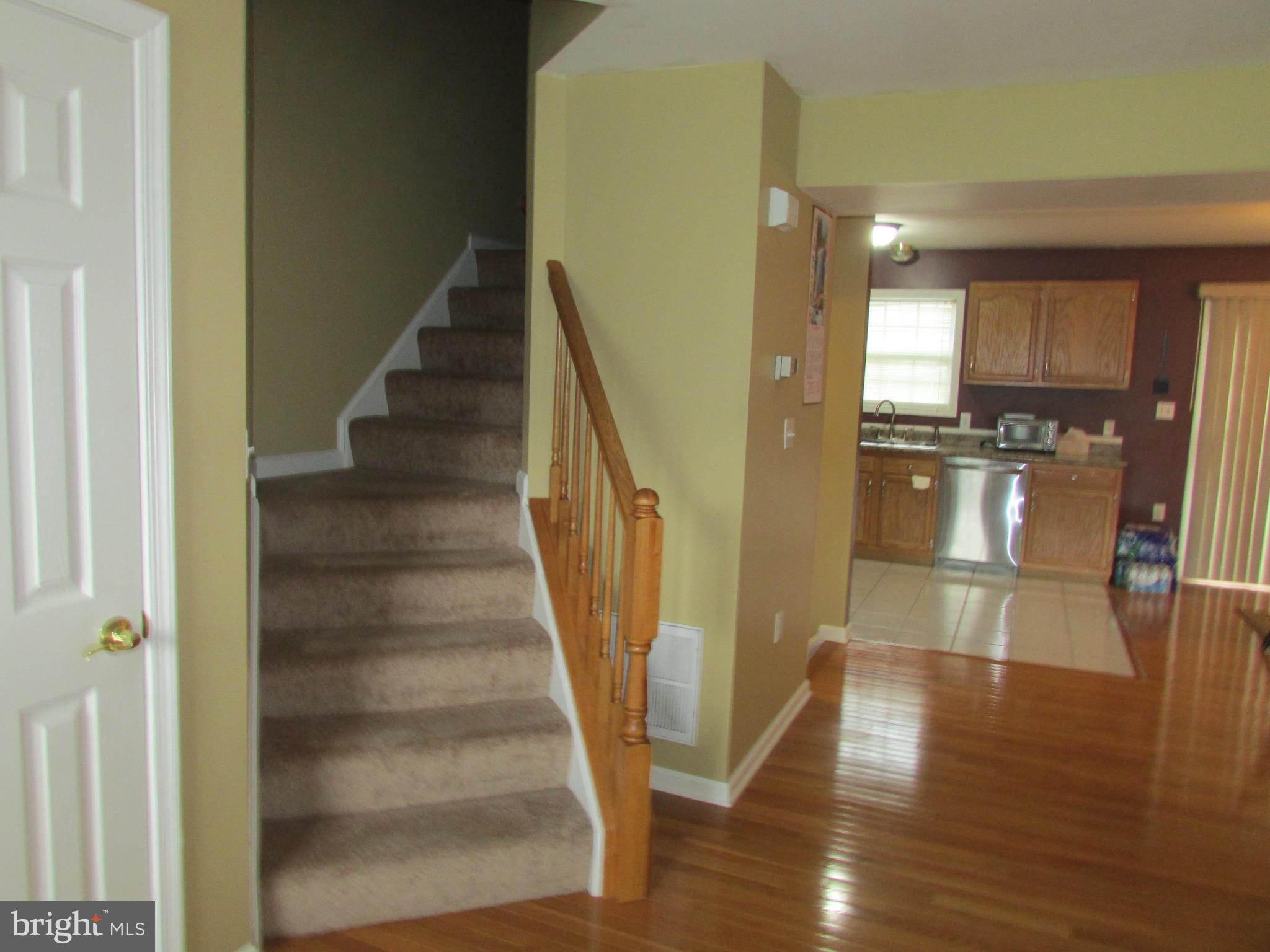 118 Lance Street Ranson, WV 25438 - Photo 5 of 22 Living Room