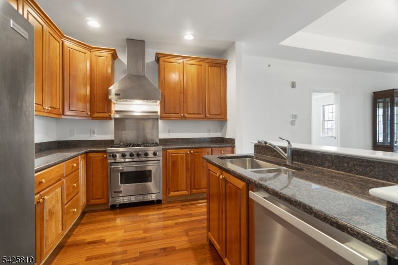 119 Ridgeview Lane Mount Arlington, NJ 07856 - Photo 3 of 34