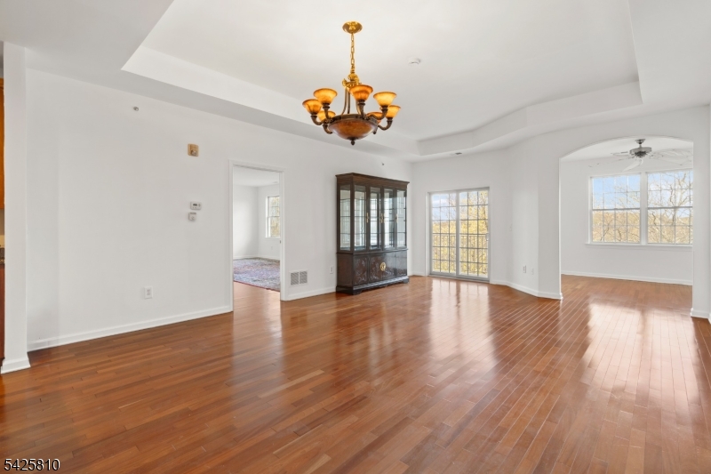 119 Ridgeview Lane Mount Arlington, NJ 07856 - Photo 9 of 34