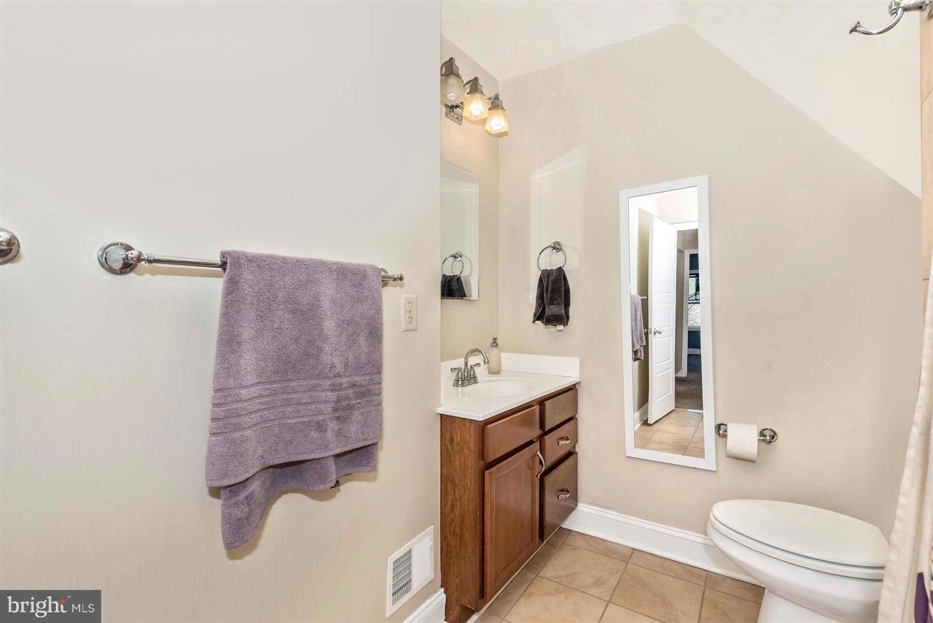 72 Kinship Road Baltimore, MD 21222 - Photo 18 of 28 Bathroom Upstairs